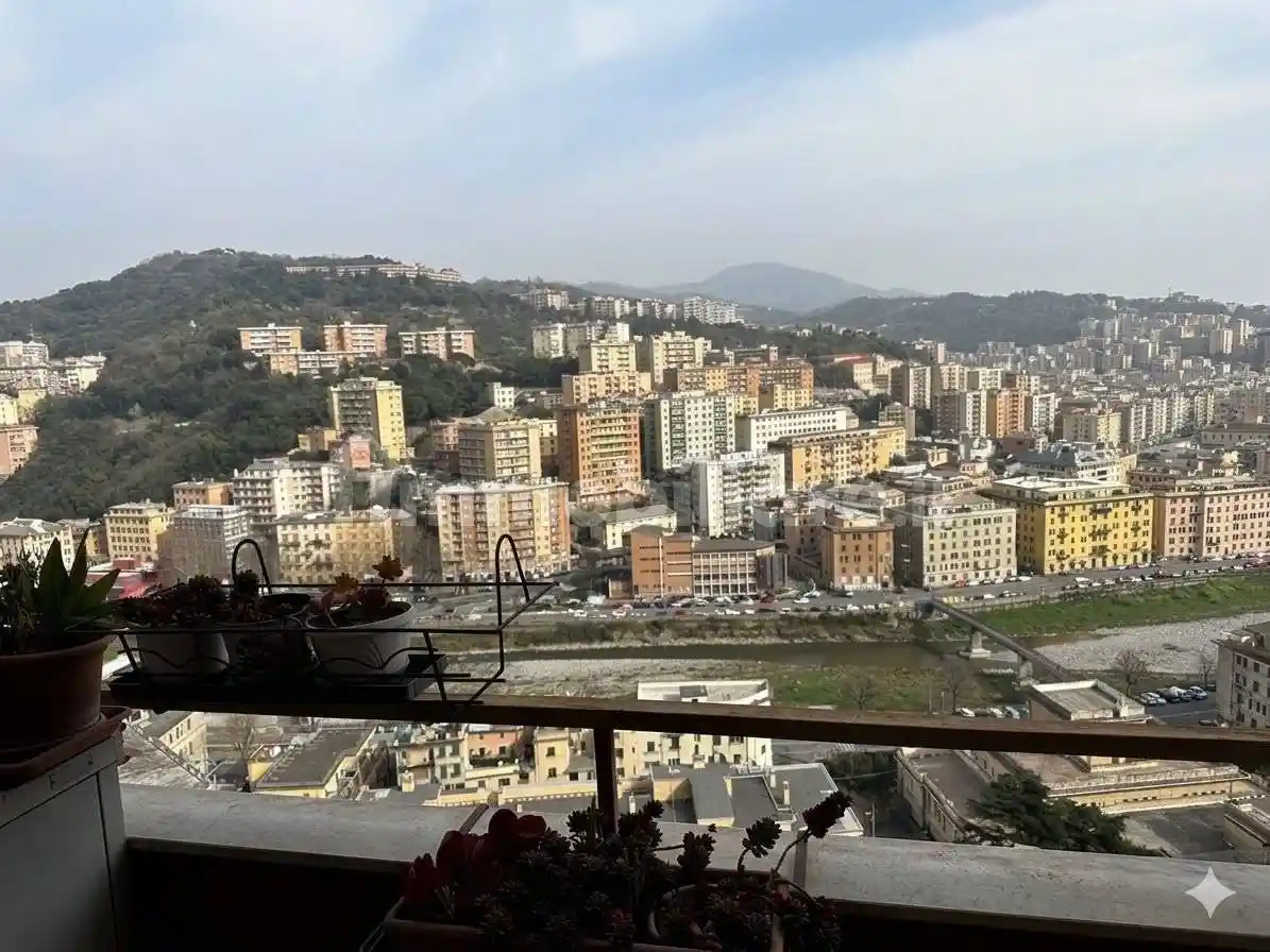 Appartamento in vendita a Genova