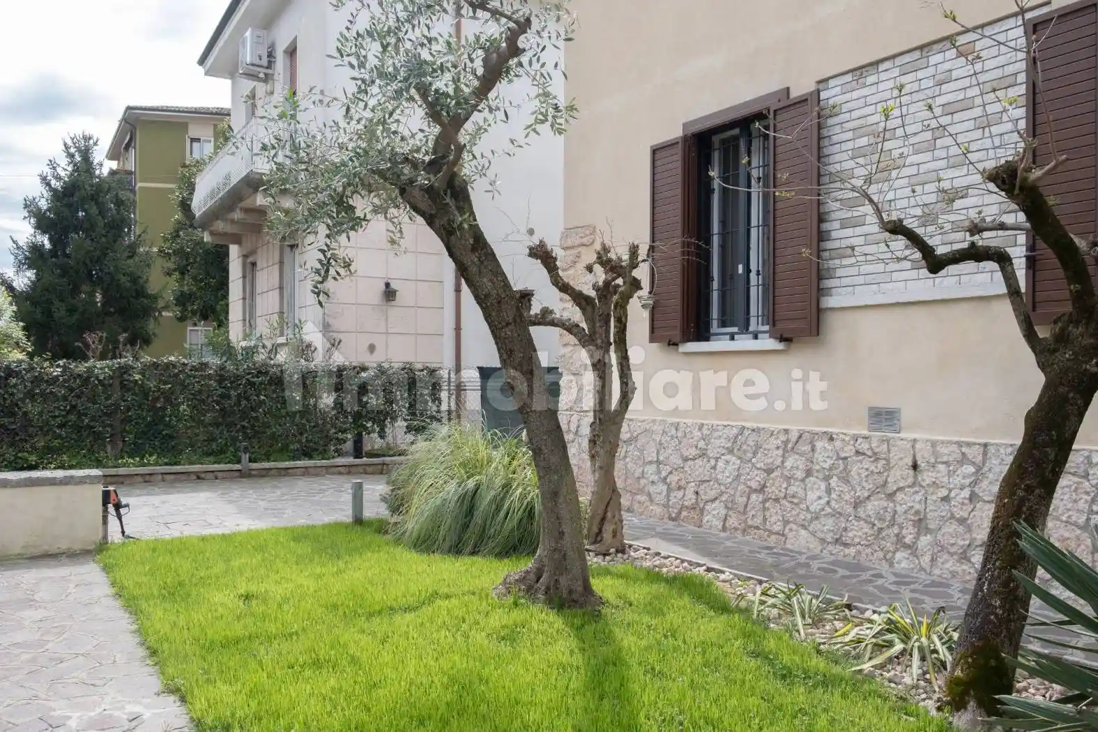 Villa in vendita a Verona