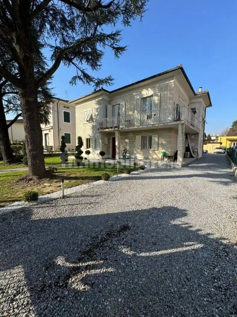 Villa in vendita a Lucca