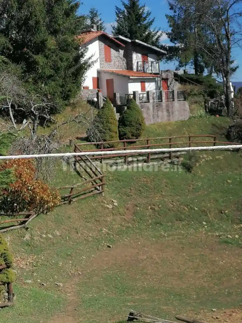 Villa in vendita a Villa Collemandina