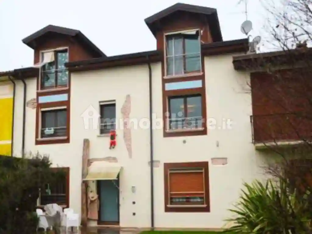 Villetta a schiera - foto 2