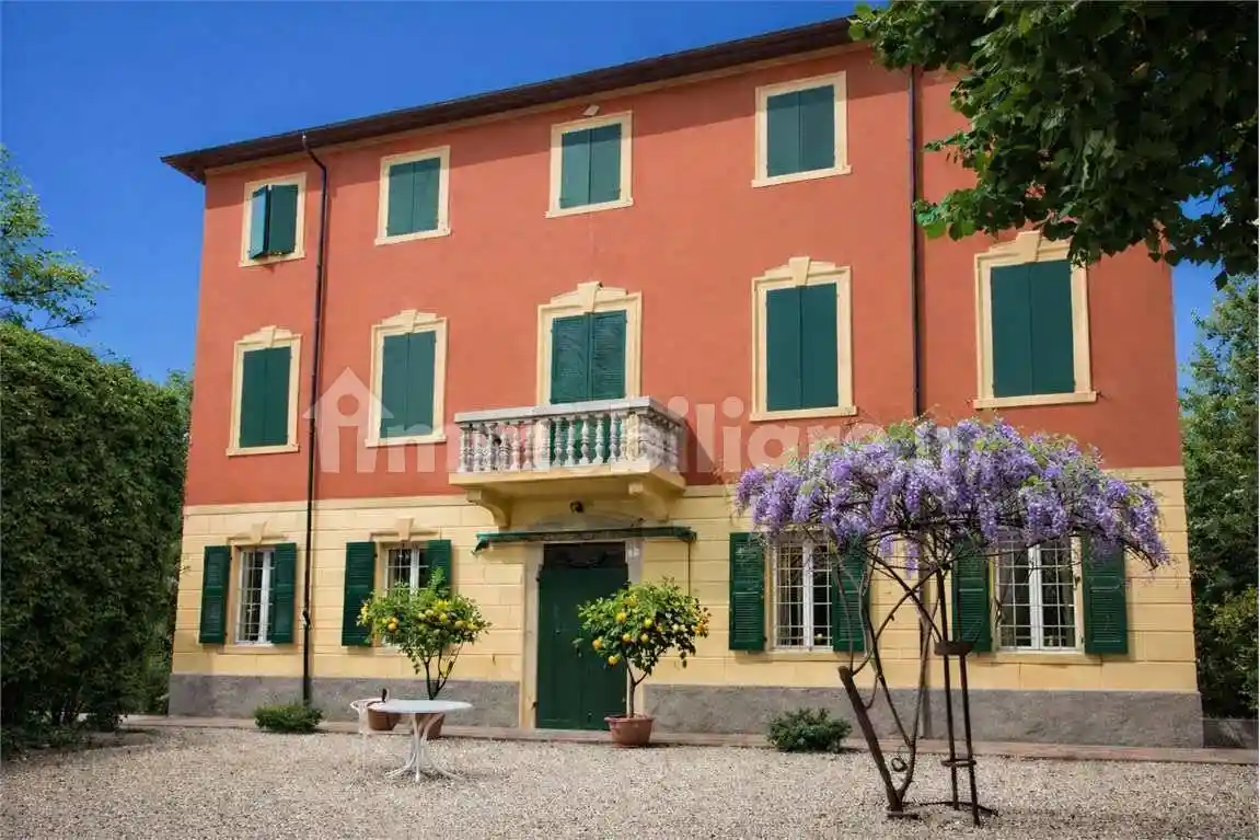 Villa in vendita a Maranello