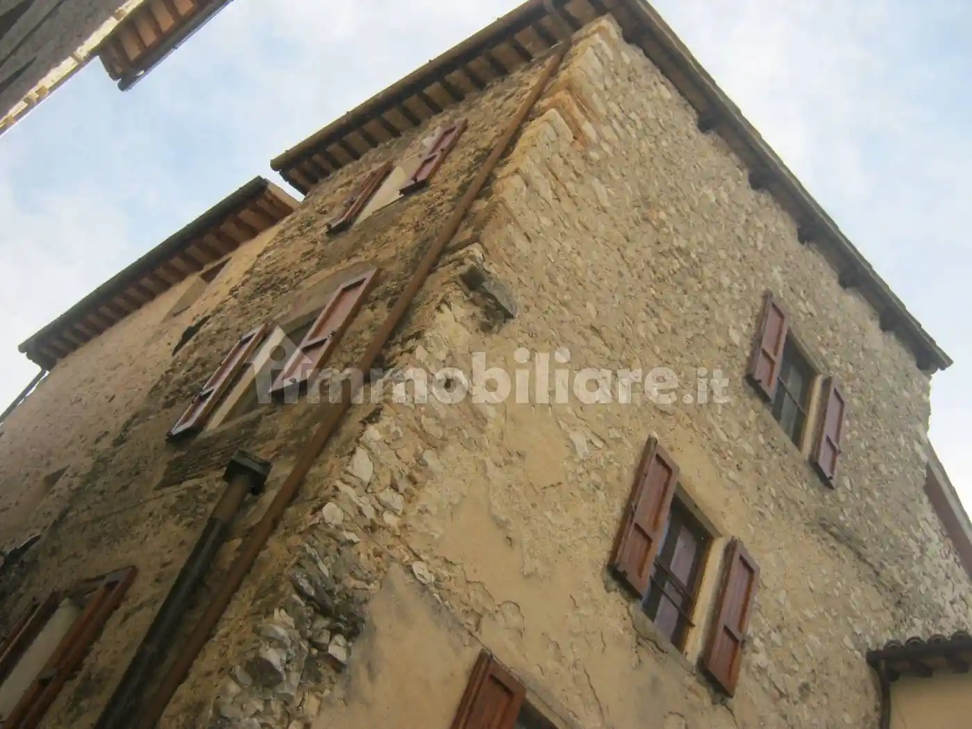 Casa indipendente in vendita a Spoleto