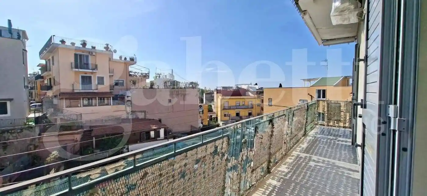 Appartamento in vendita a Pozzuoli