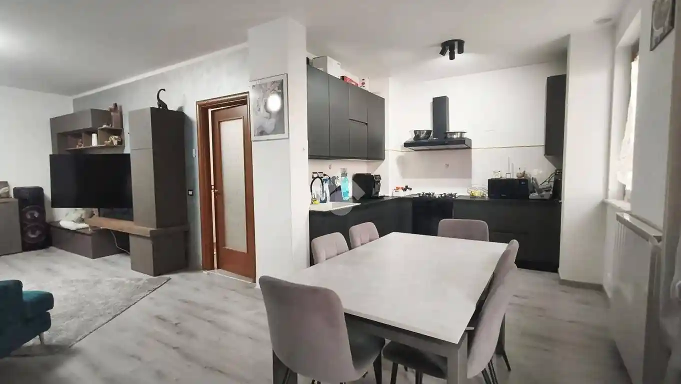 Appartamento in vendita a Fossato di Vico