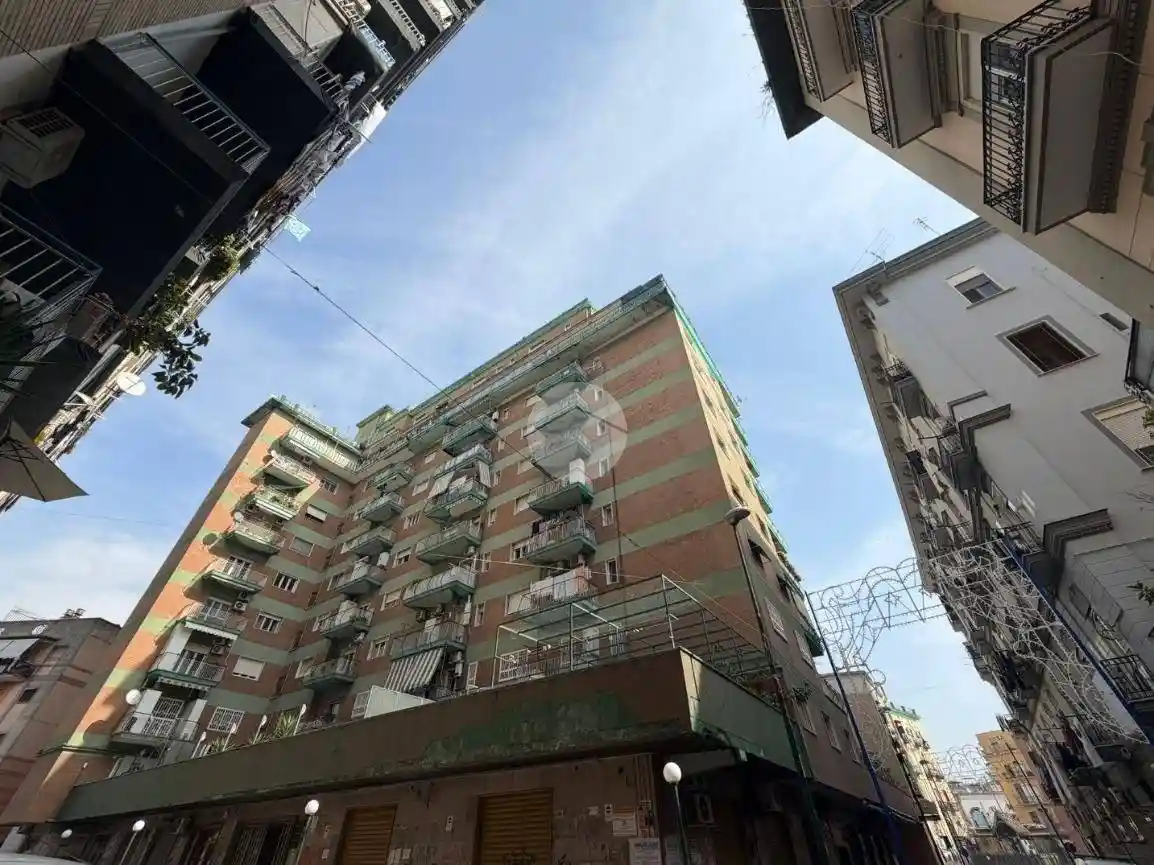 Appartamento in vendita a Napoli