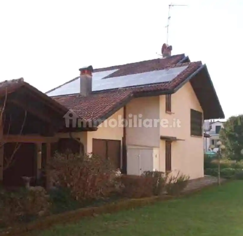 Appartamento in vendita a Usmate Velate