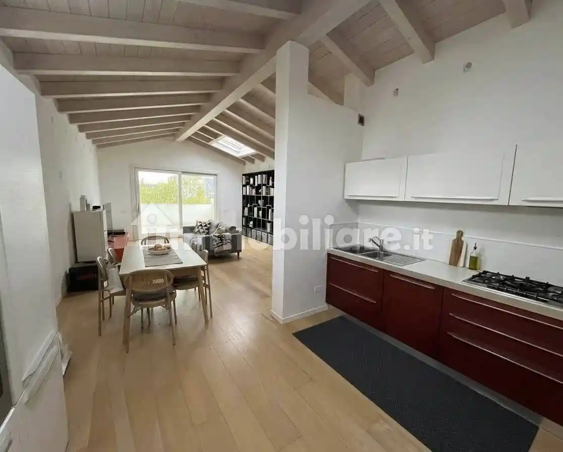 Attico - Mansarda in affitto a Mestrino