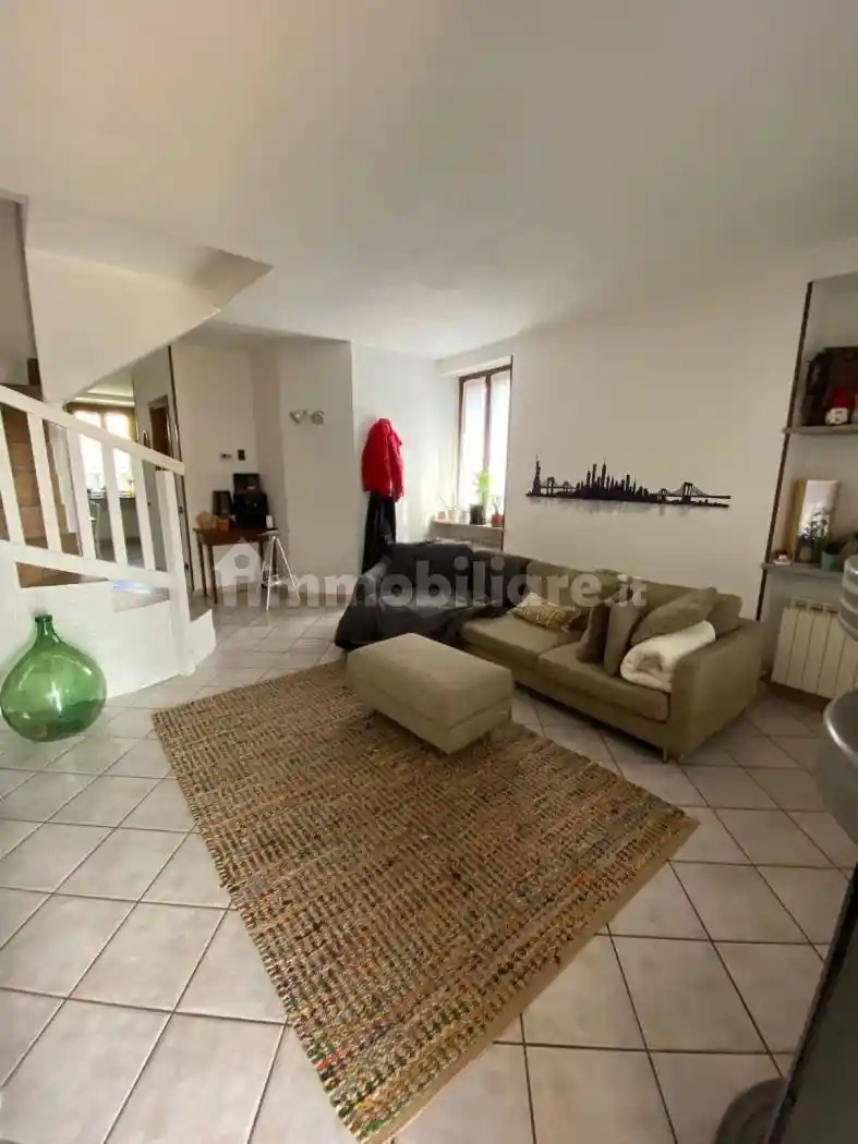 Appartamento in vendita a Sumirago