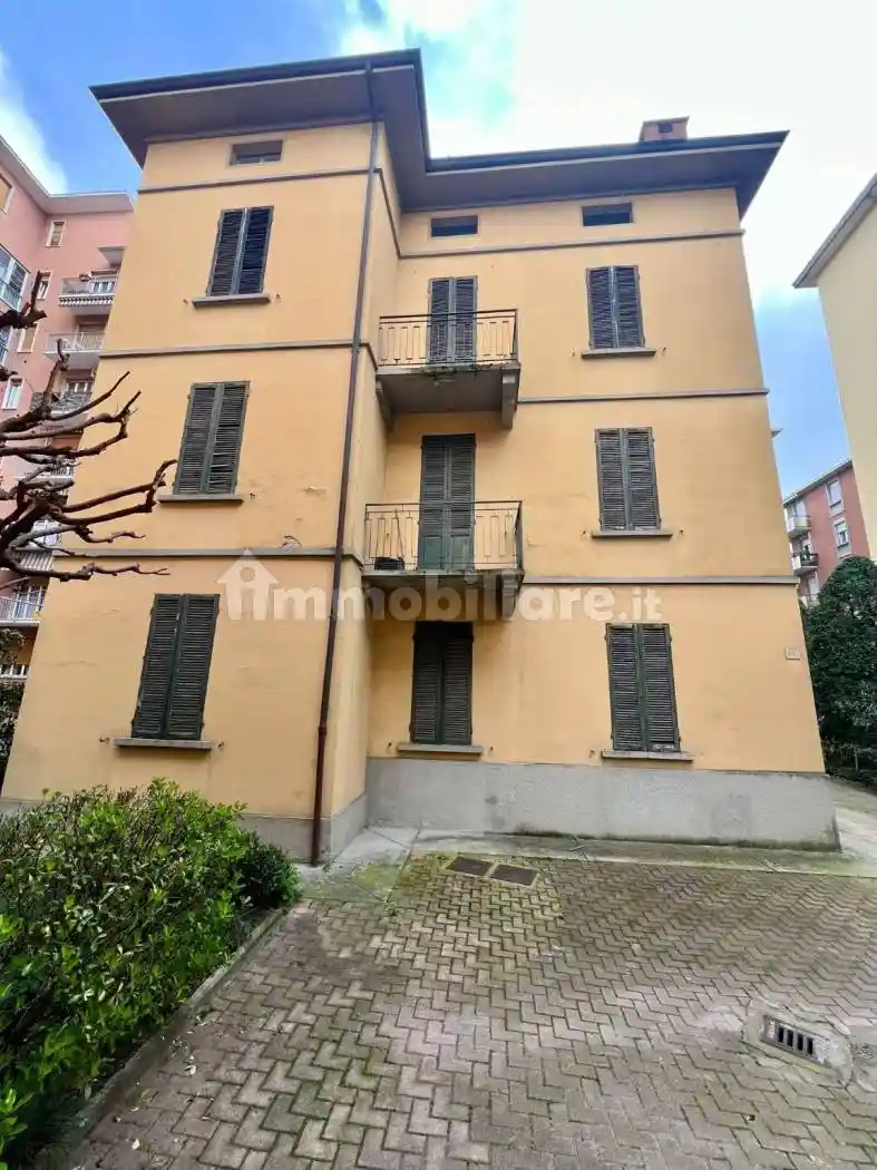 Appartamento in vendita a Parma