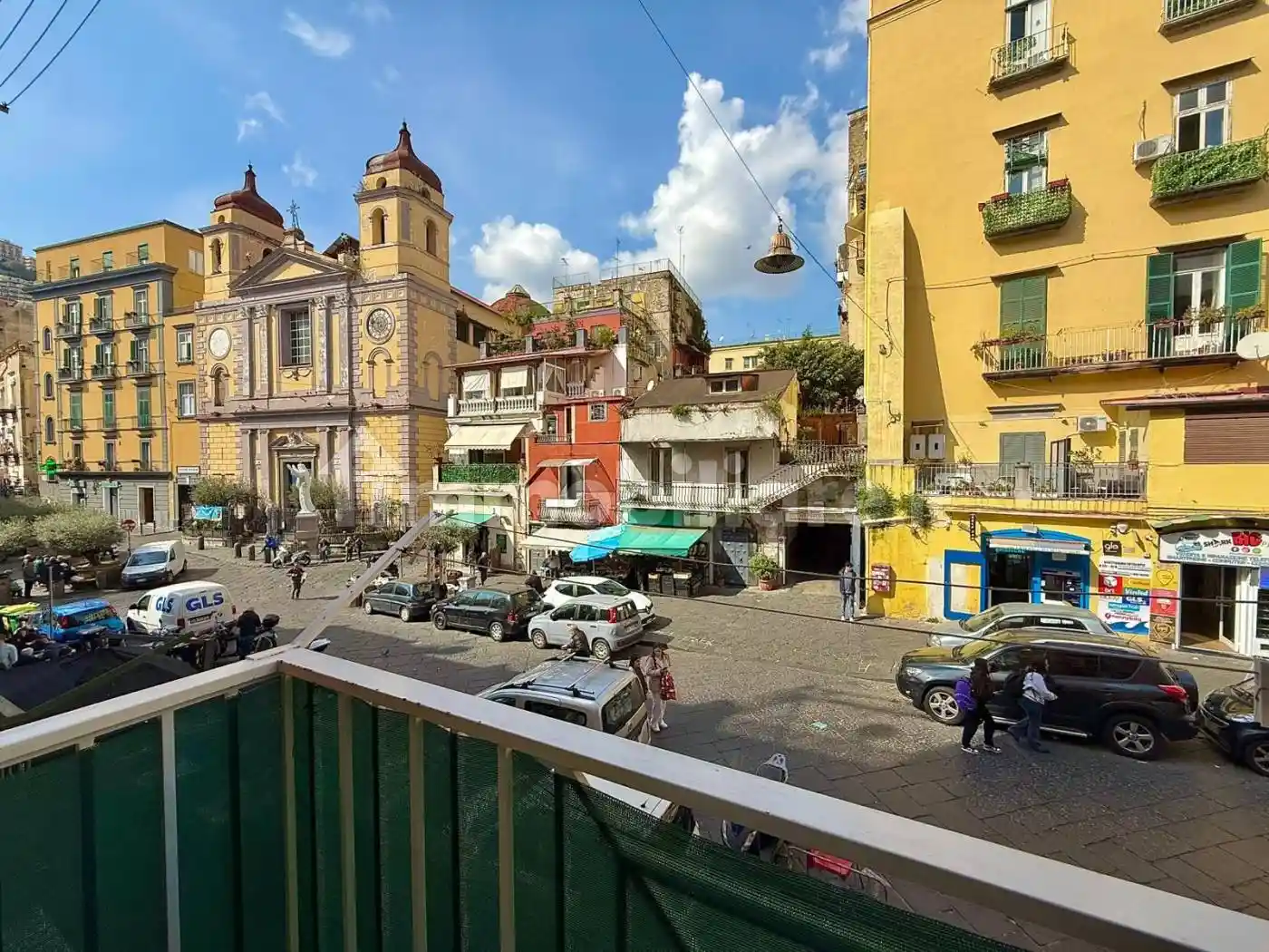 Appartamento in vendita a Napoli
