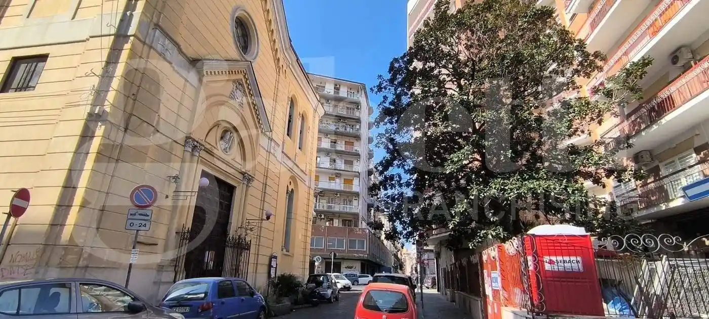 Appartamento in vendita a Napoli