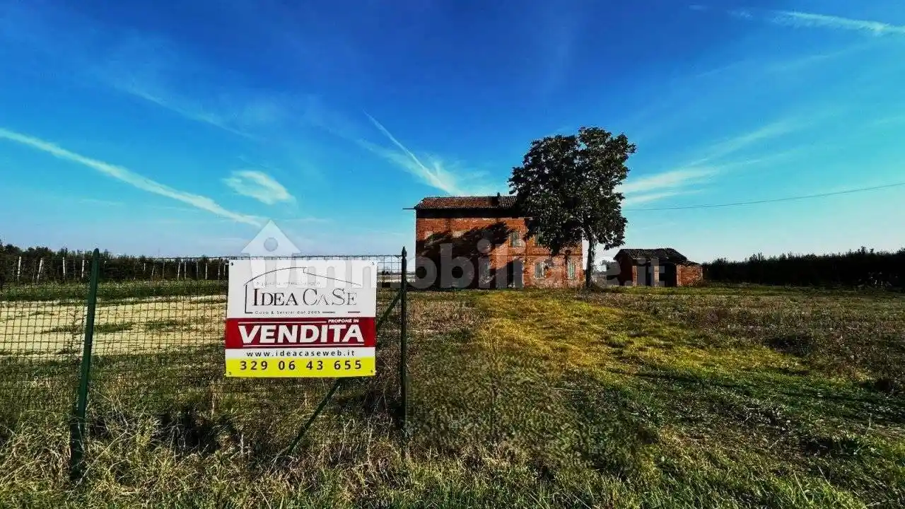 Rustico - Casale in vendita a Bomporto