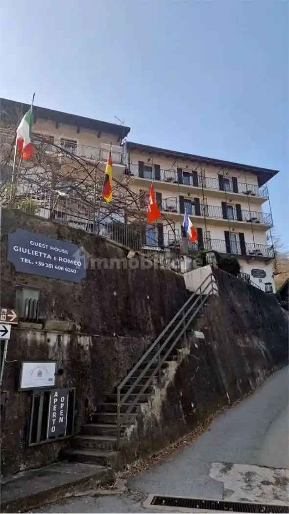 Casa indipendente in vendita a Cossogno