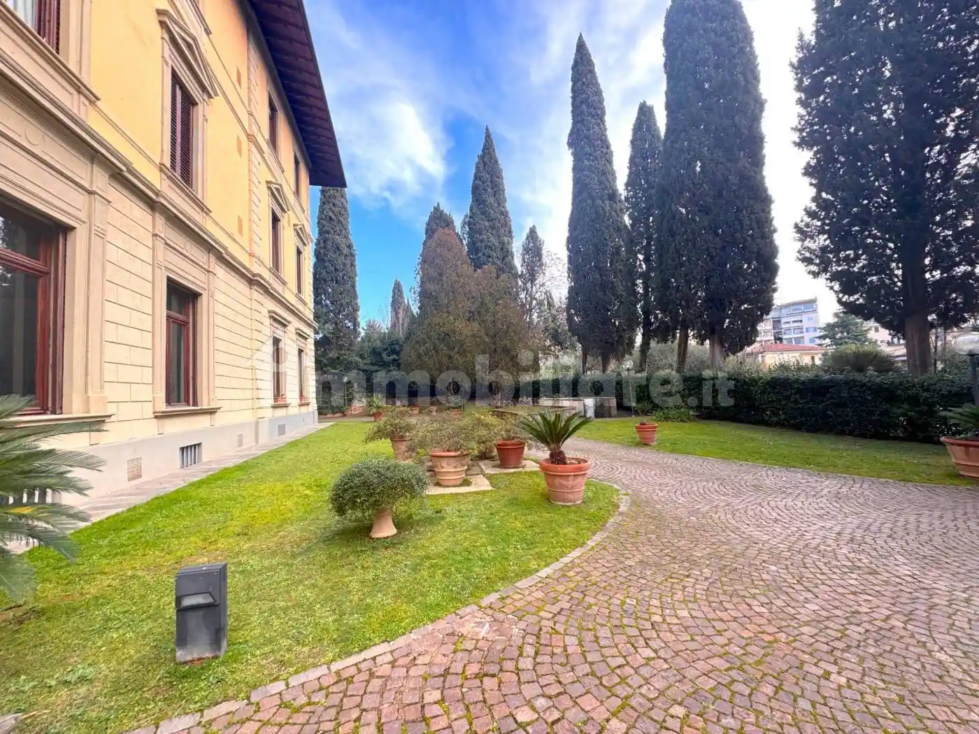 Appartamento in vendita a Firenze