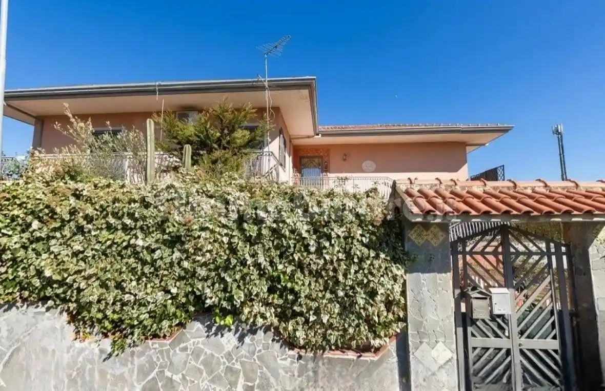 Villa in vendita a Mascalucia