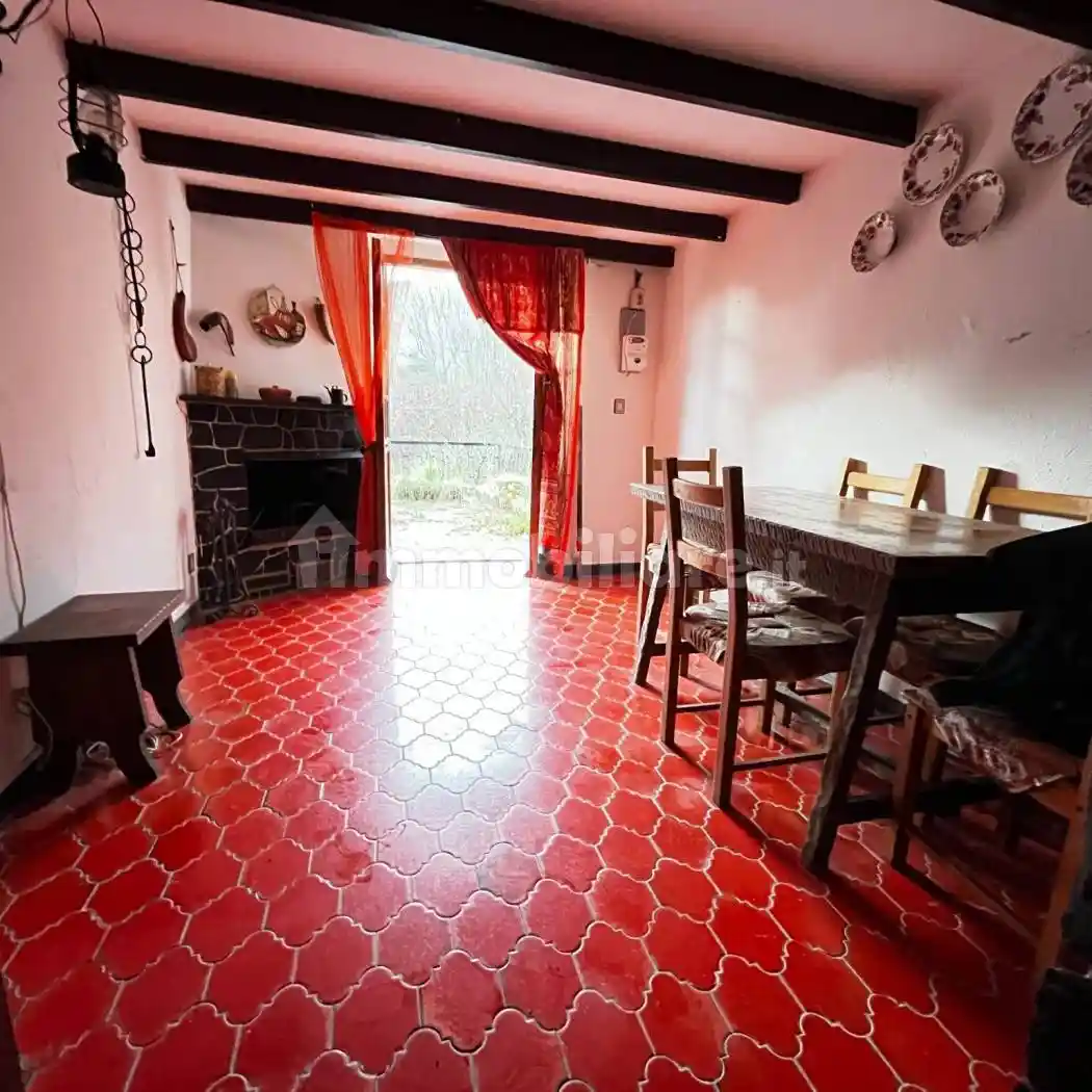 Appartamento in vendita a Neirone