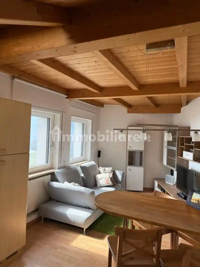 Appartamento in affitto a San Genesio Atesino