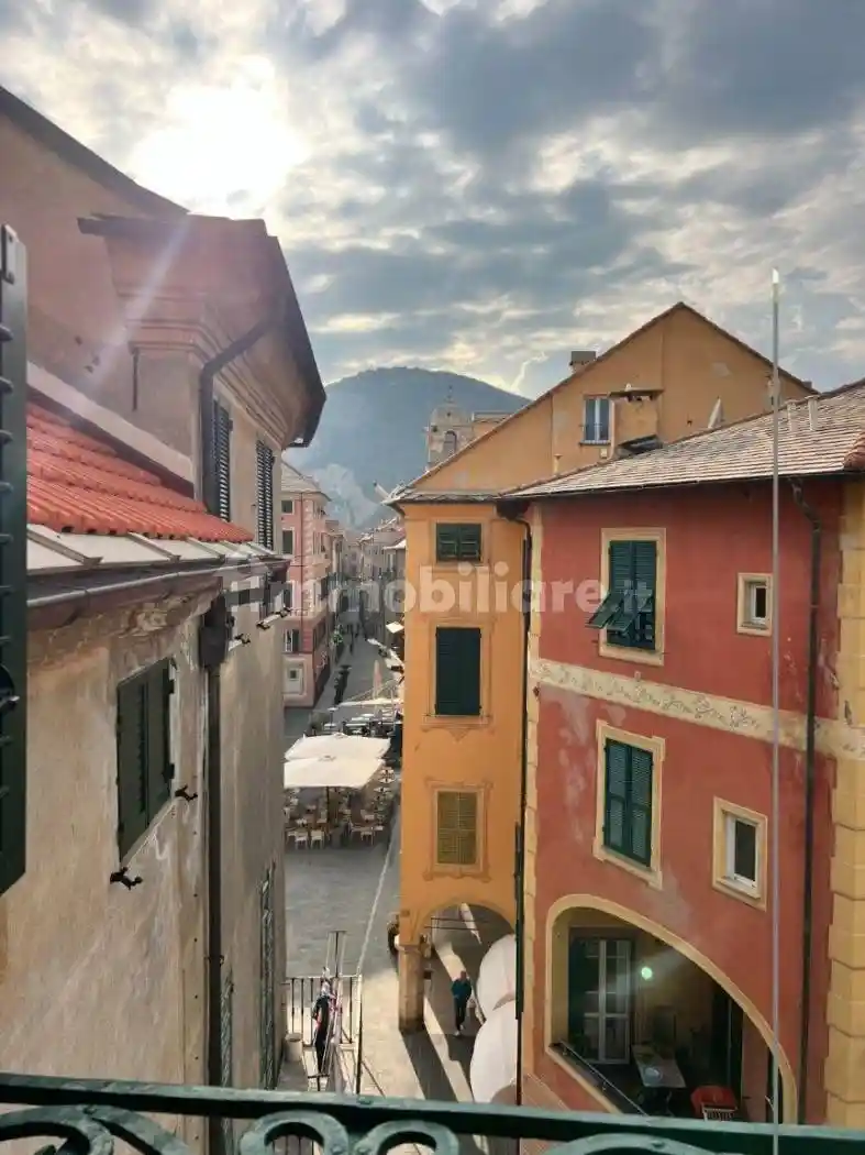Appartamento in affitto a Finale Ligure