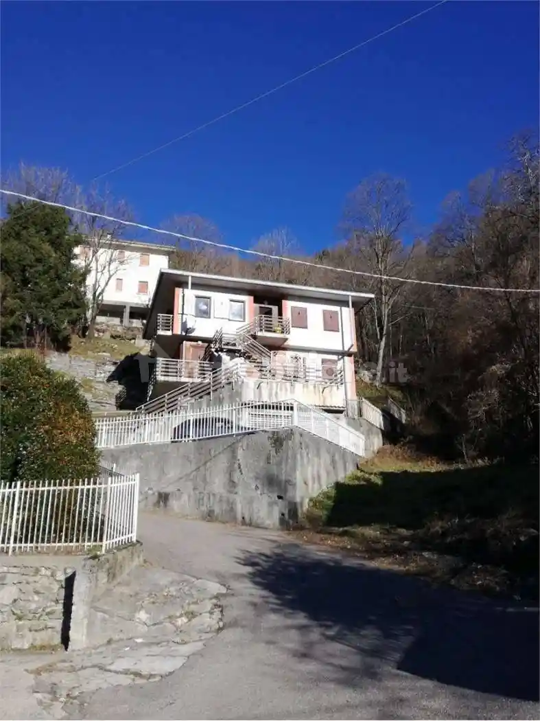 Villa in vendita a Veleso