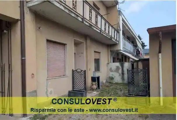 Appartamento in vendita a Rovello Porro