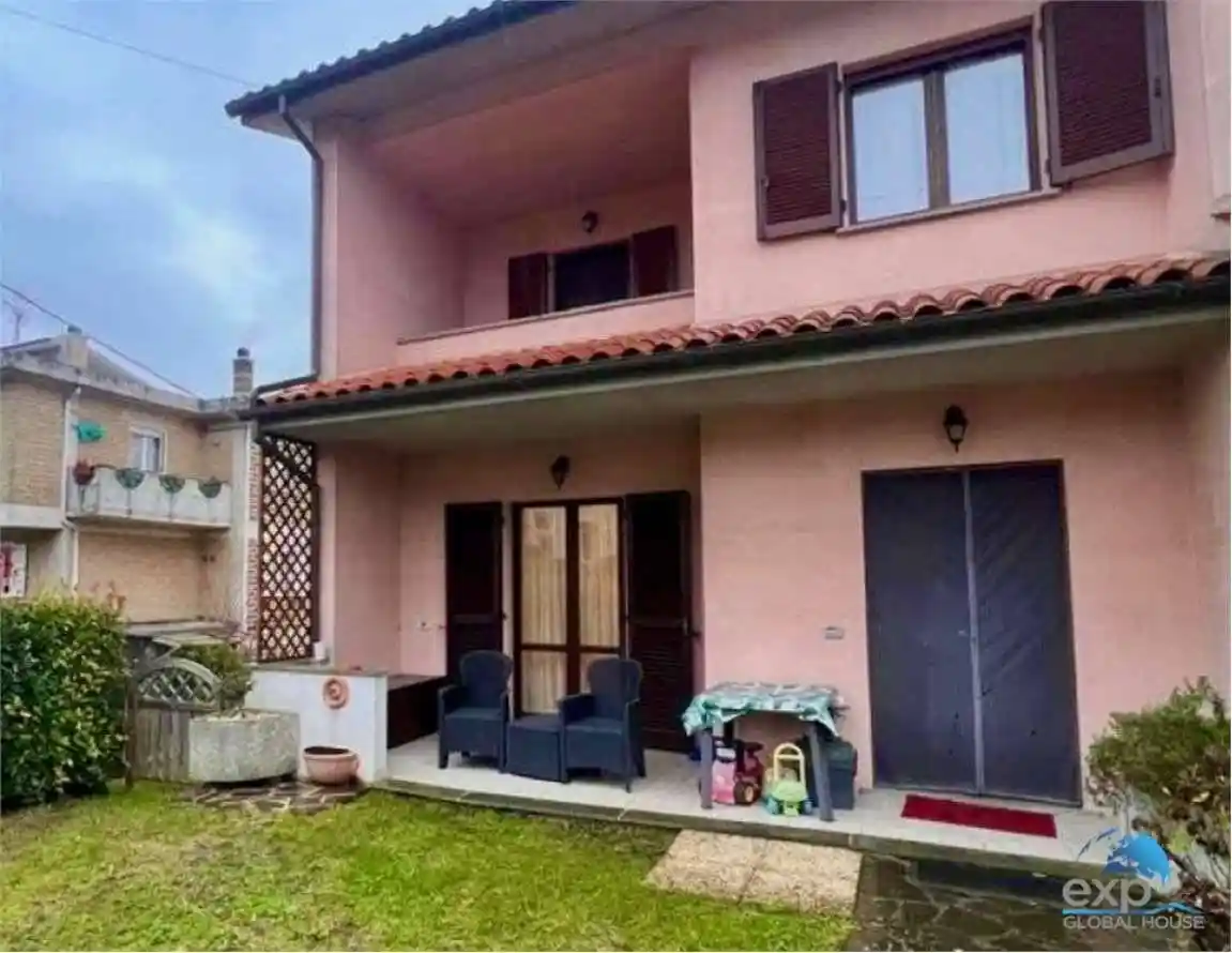 Villetta a schiera in vendita a Montecastrilli