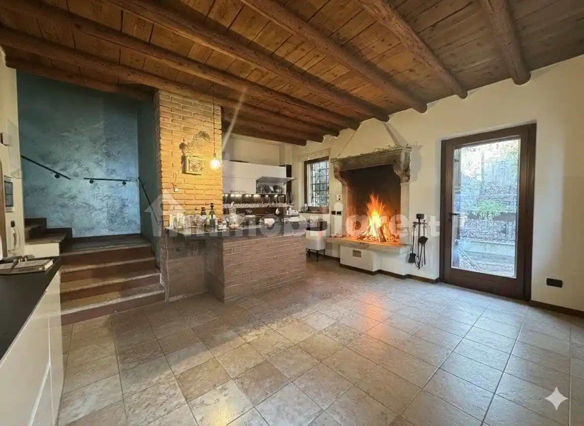 Casa indipendente in vendita a Verona