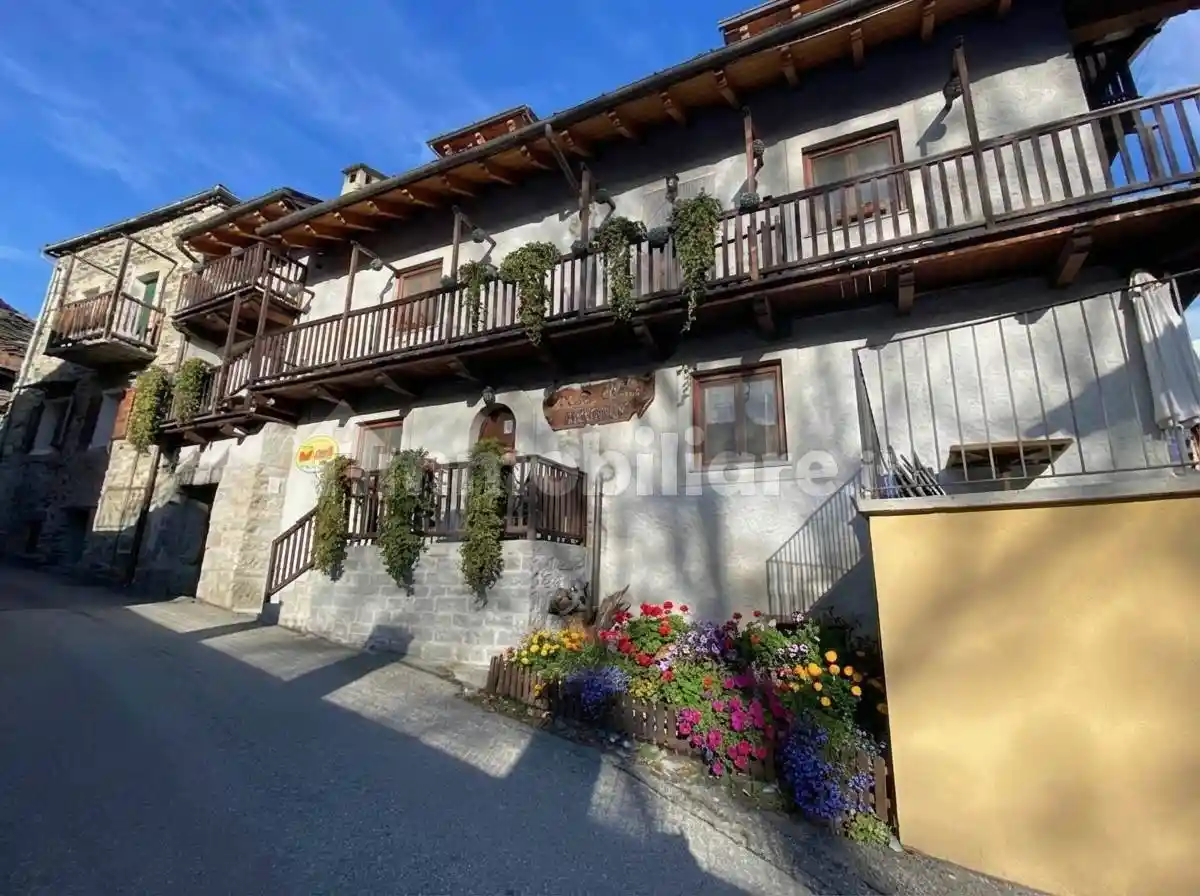 Casa indipendente in vendita a Challand-Saint-Victor