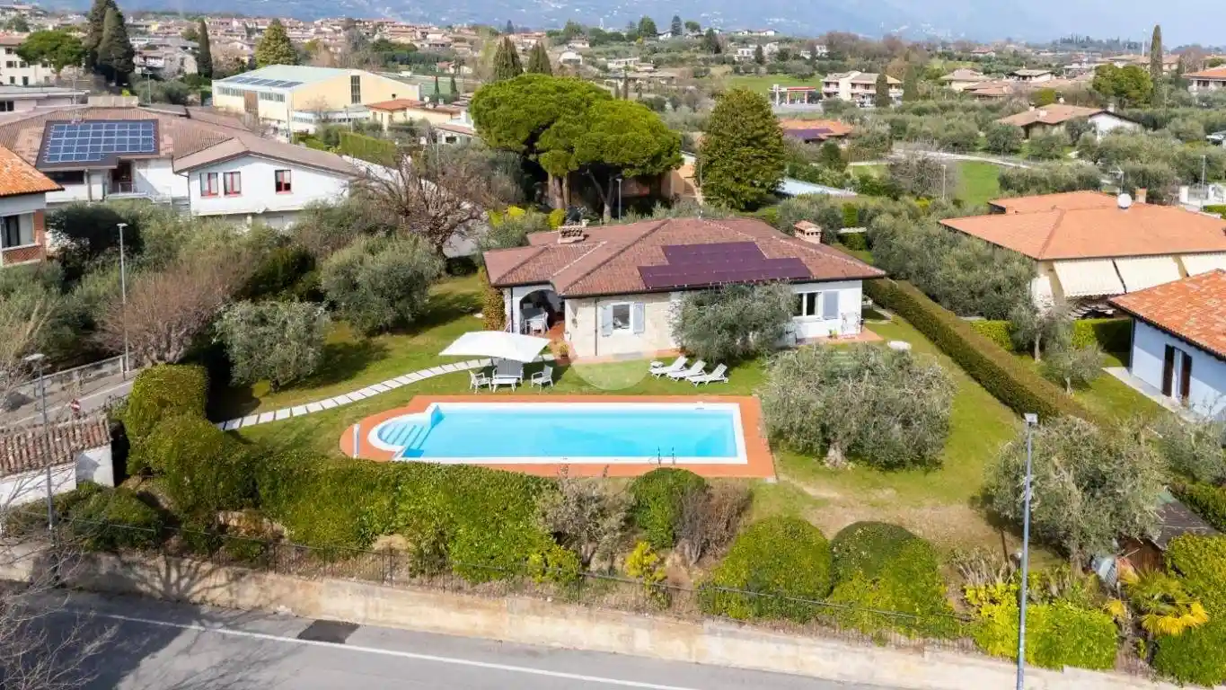 Villa in vendita a San Felice del Benaco
