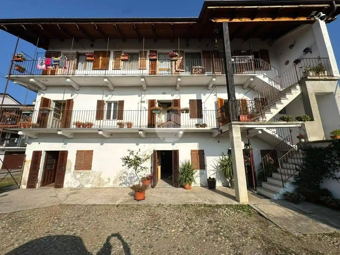 Casa indipendente in vendita a Ivrea
