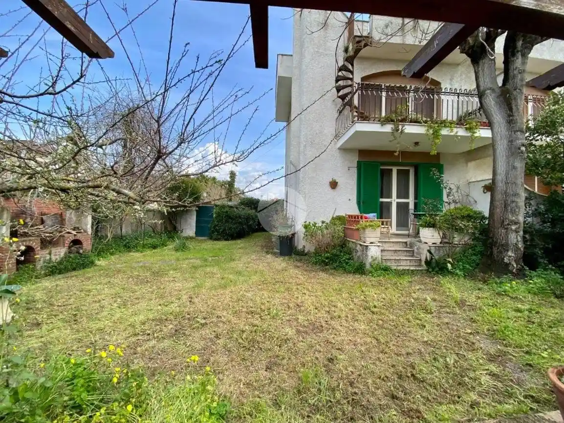 Villa in vendita a Ardea