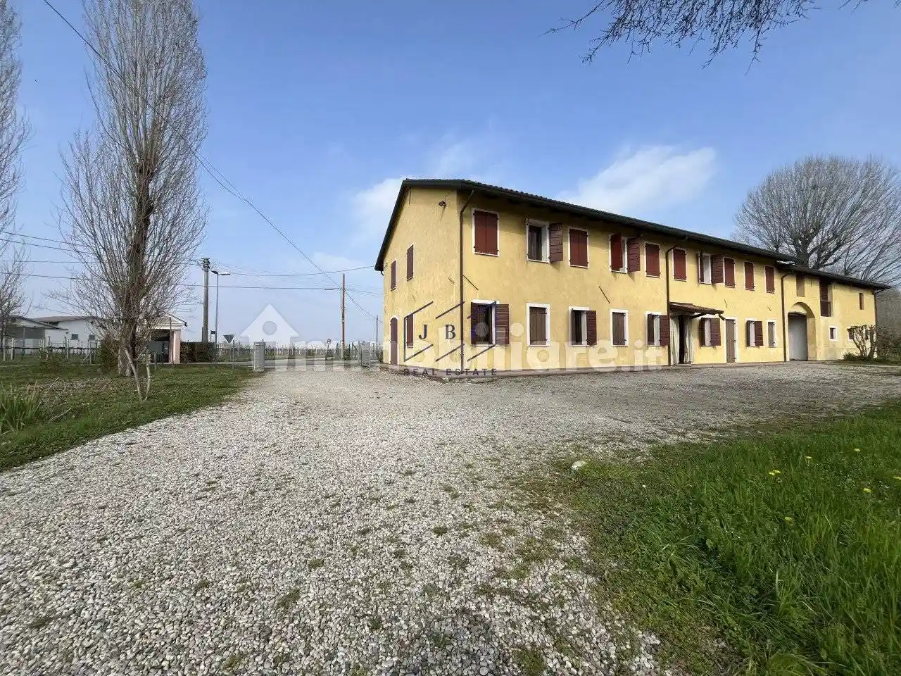 Rustico - Casale in vendita a San Biagio di Callalta