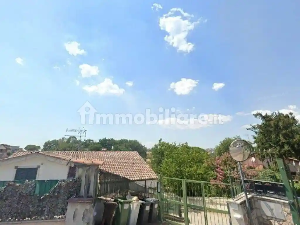 Villa in vendita a Guidonia Montecelio
