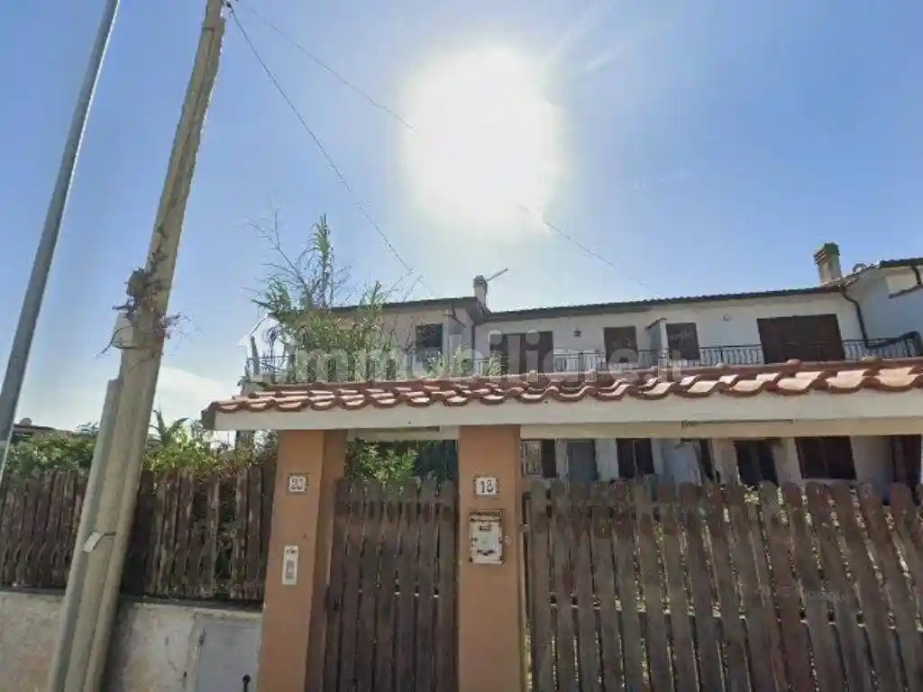 Villa in vendita a Ardea