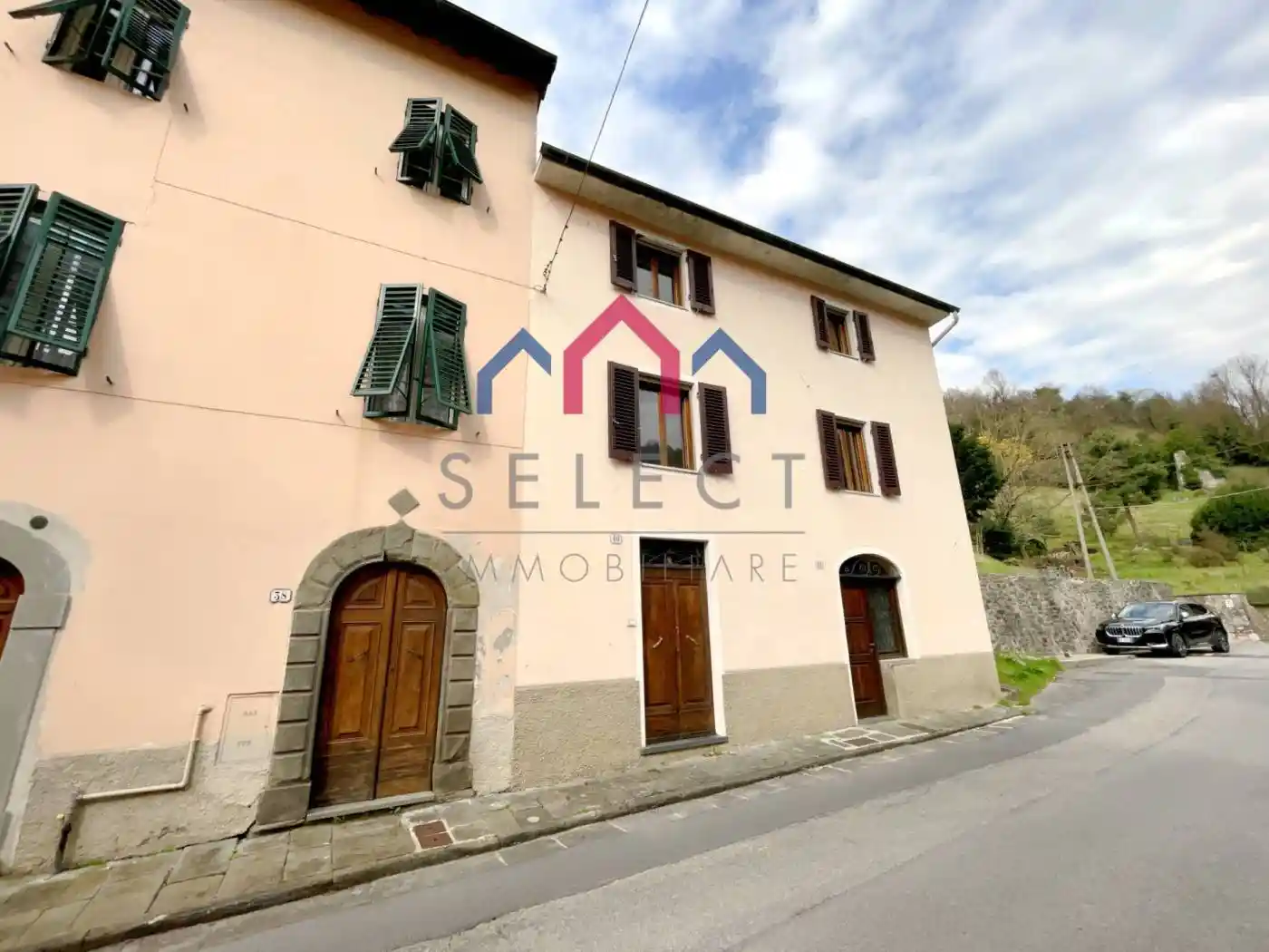 Casa indipendente in vendita a Borgo a Mozzano