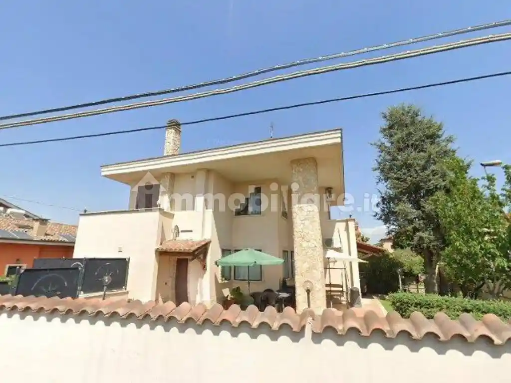 Villa in vendita a Ciampino
