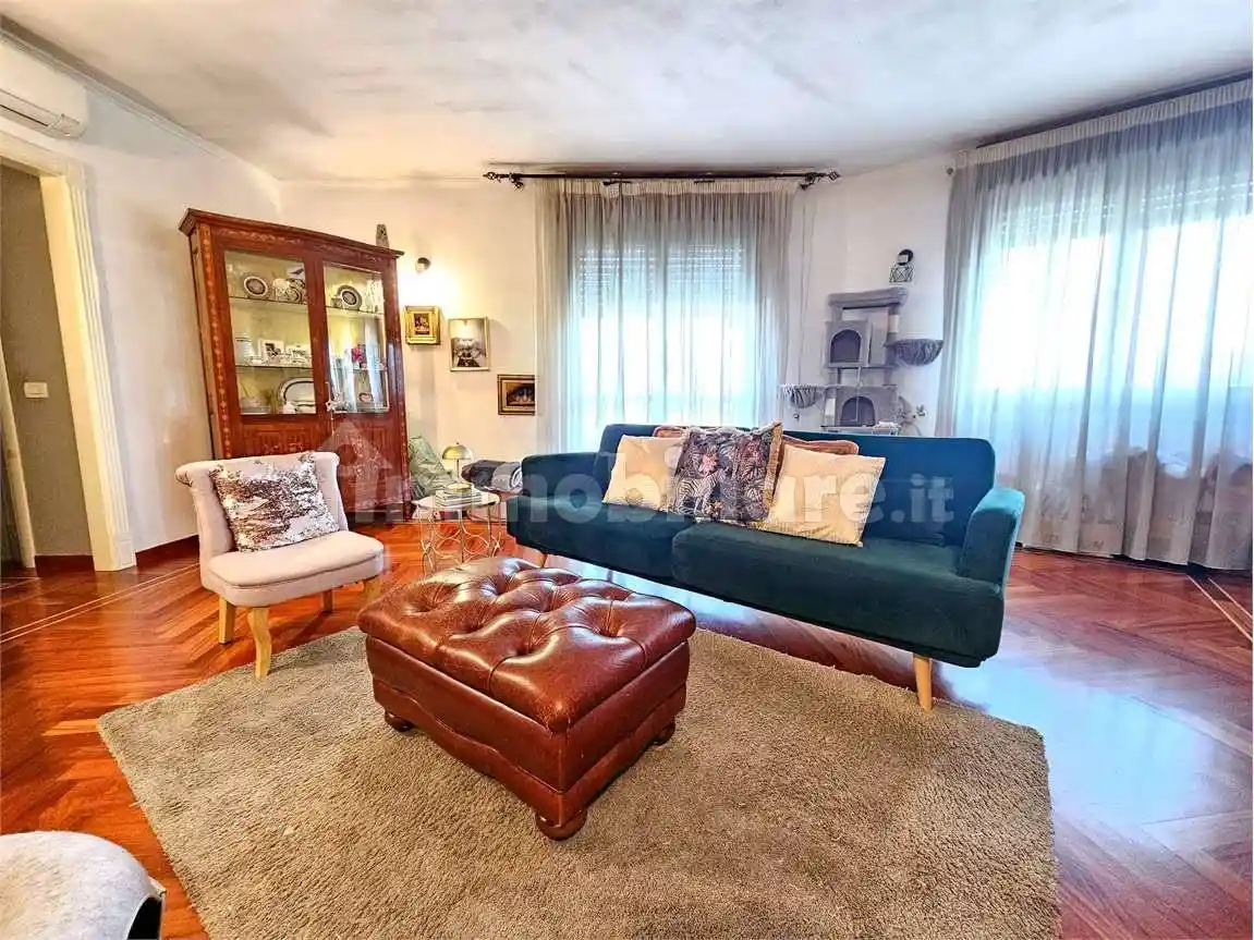 Appartamento in vendita a Modena