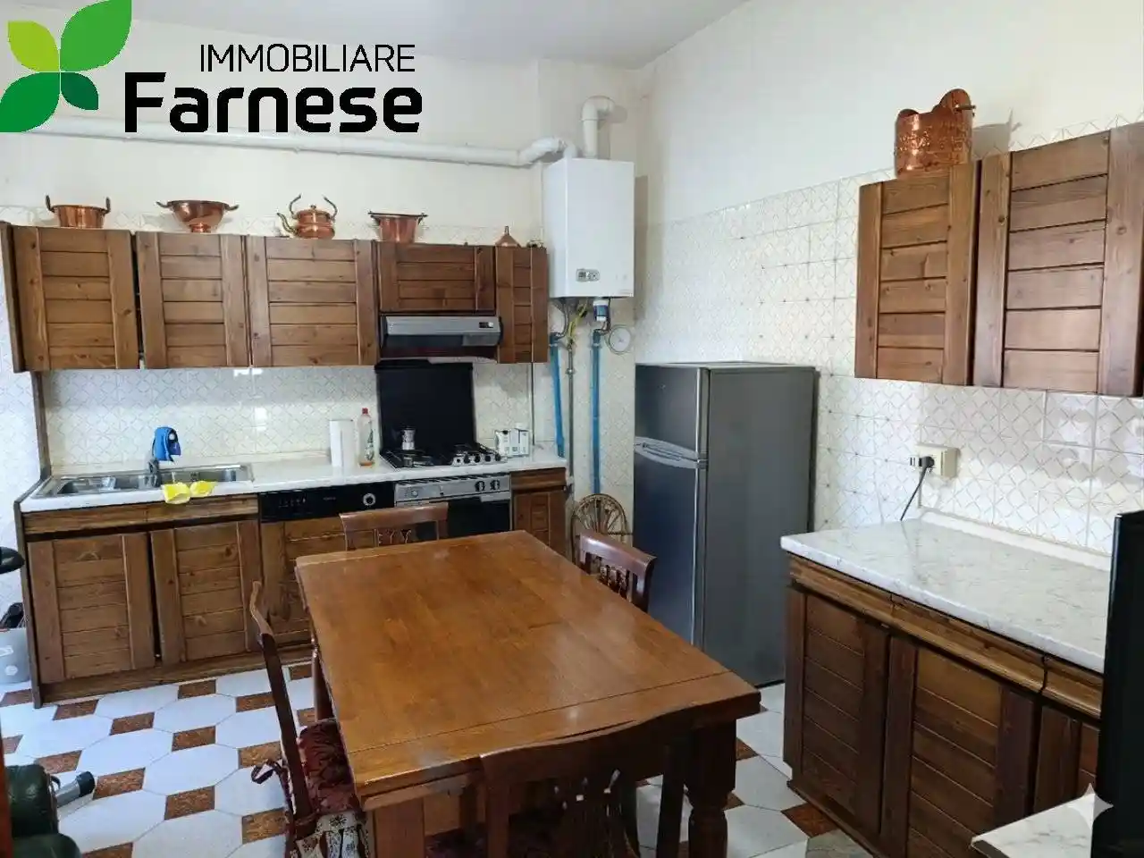 Appartamento in vendita a Piacenza