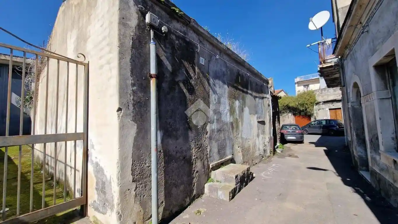 Rustico - Casale in vendita a Aci Sant'Antonio