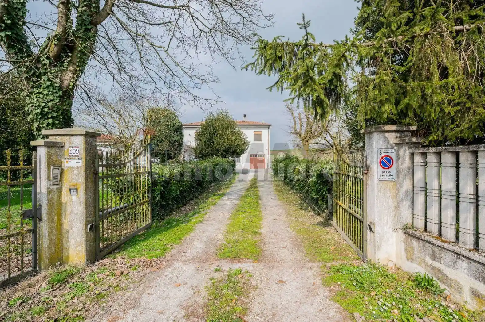 Villa in vendita a San Benedetto Po
