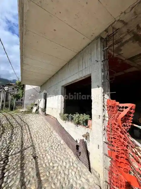 Rustico - Casale in vendita a Gravedona ed Uniti