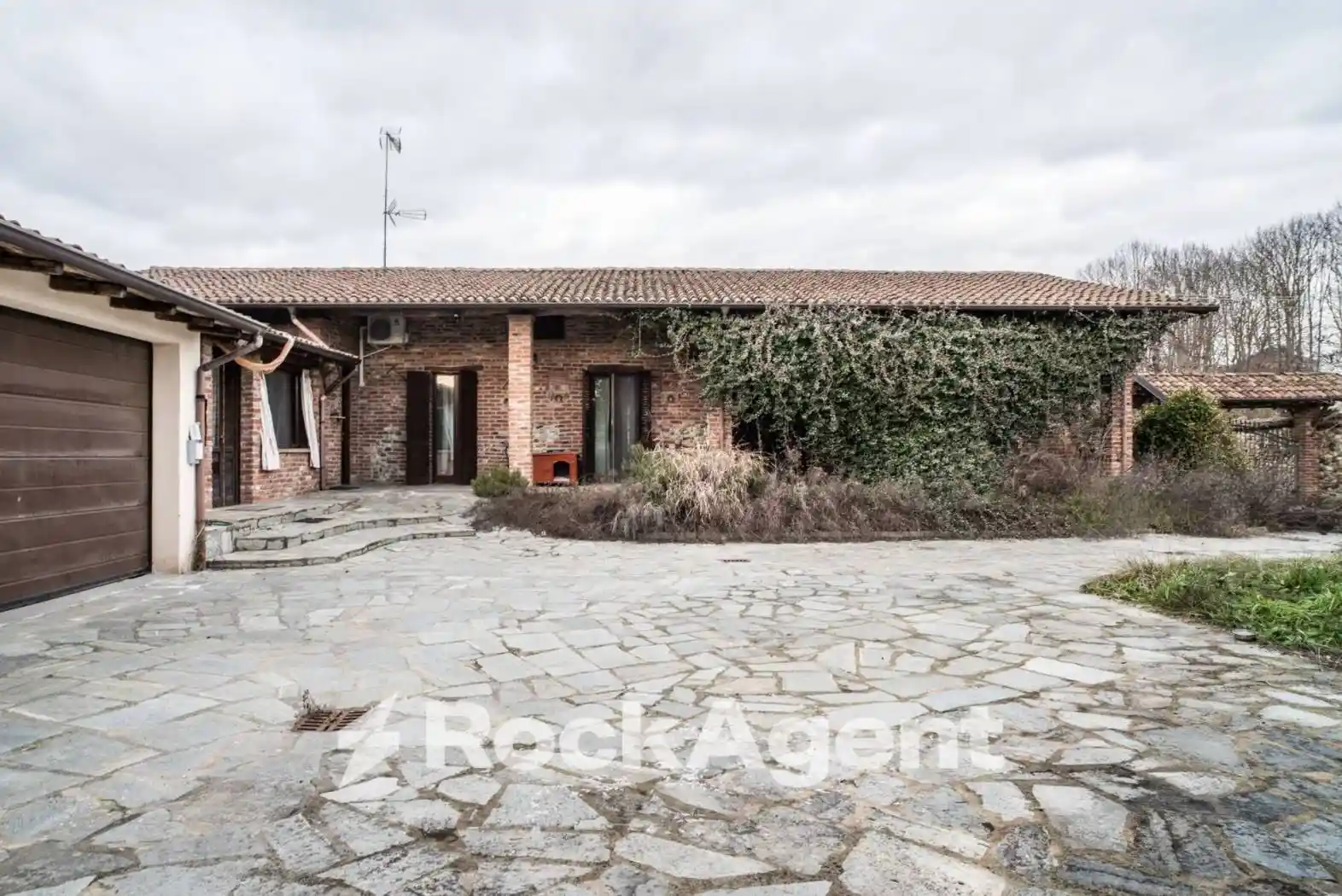 Villa in vendita a Sartirana Lomellina