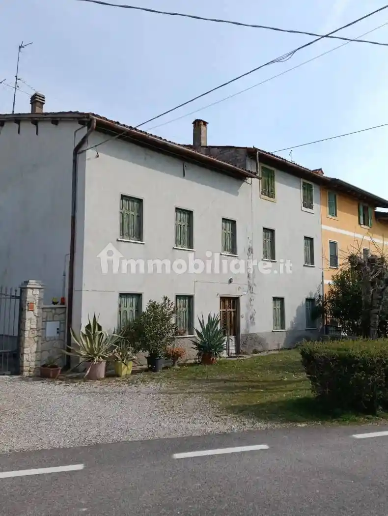 Casa indipendente in vendita a Pescantina