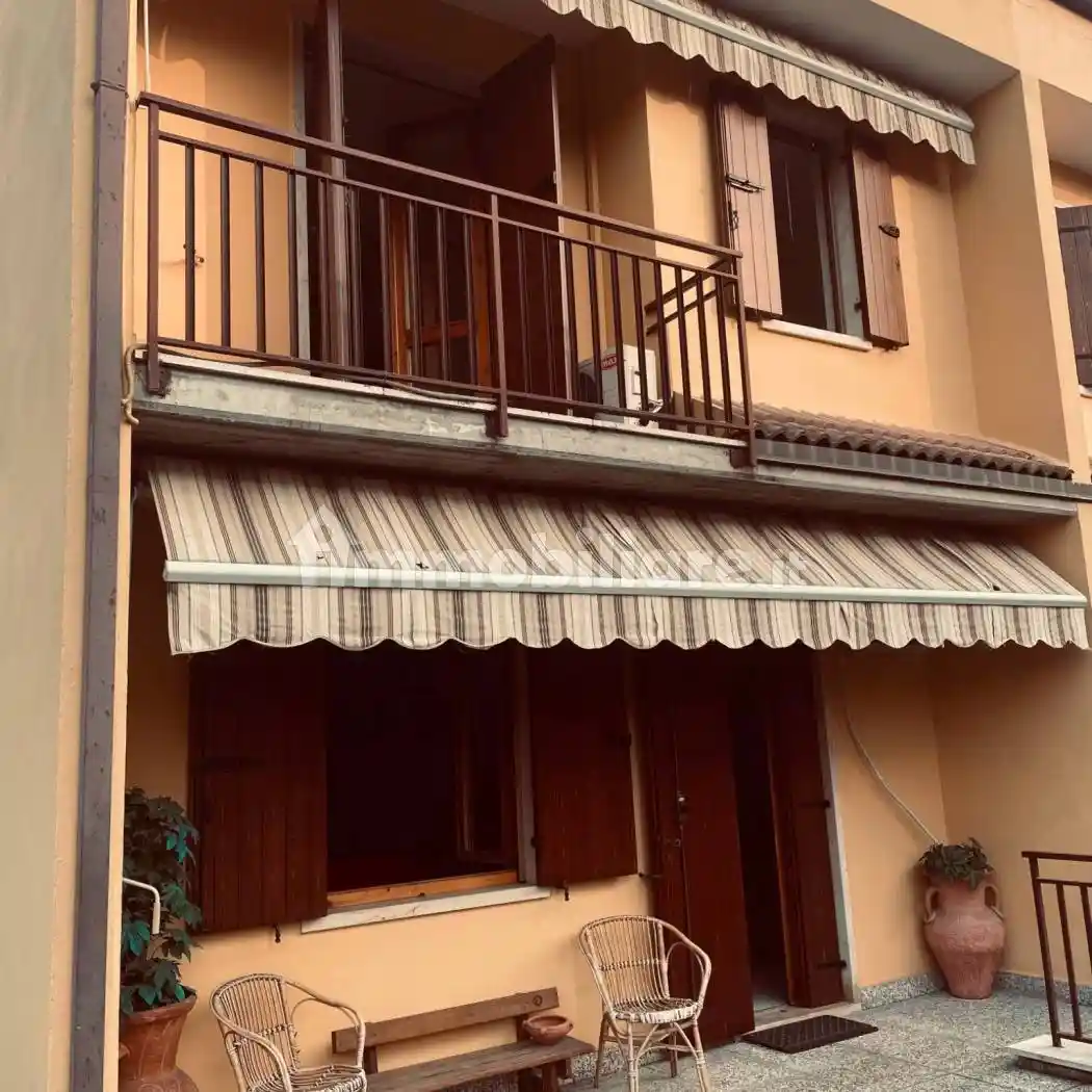 Villetta a schiera in vendita a Bussolengo