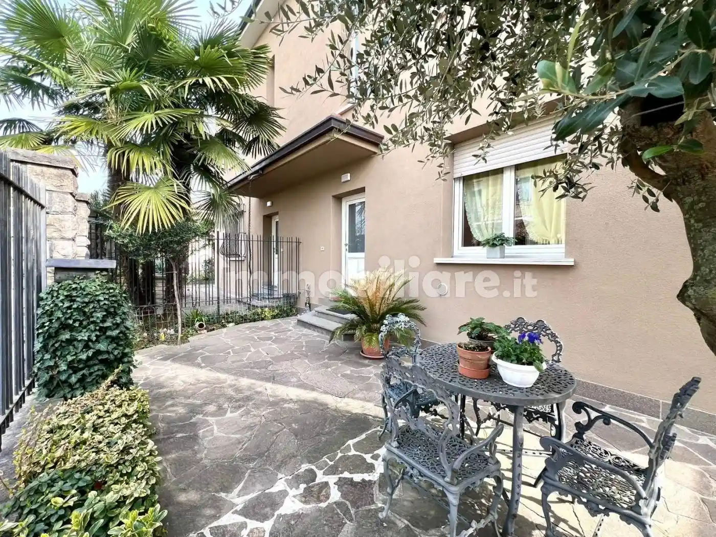 Villa in vendita a Albano Sant'Alessandro