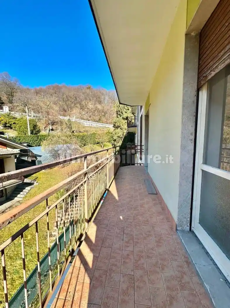 Appartamento in vendita a Barni