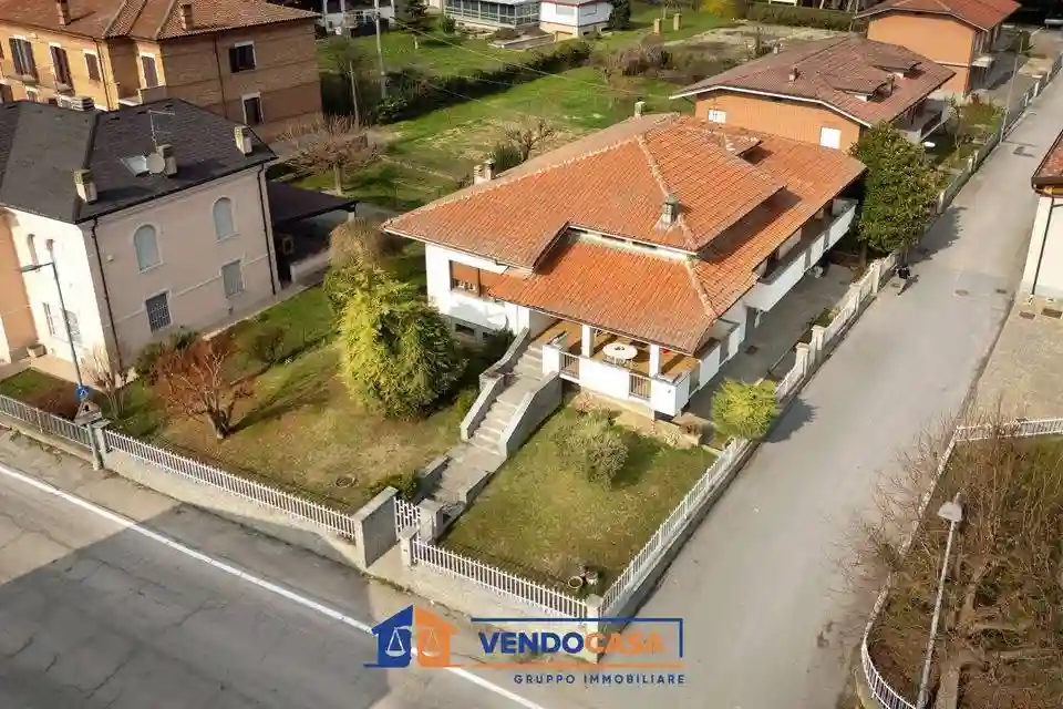 Villa - foto 2
