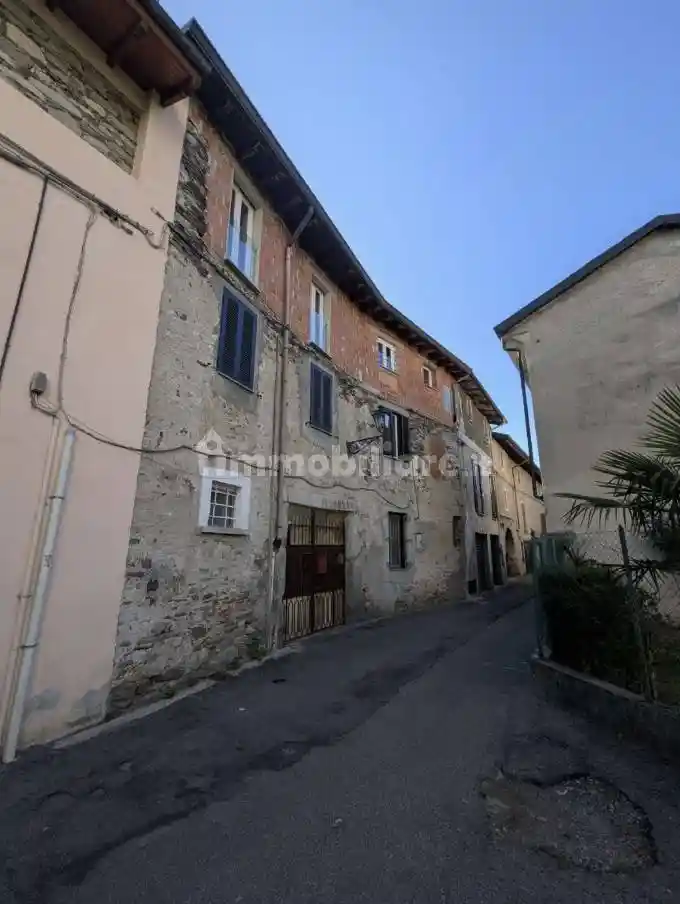 Appartamento in vendita a Gozzano