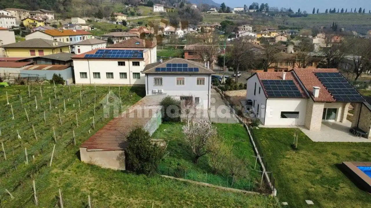 Casa indipendente in vendita a Villaga