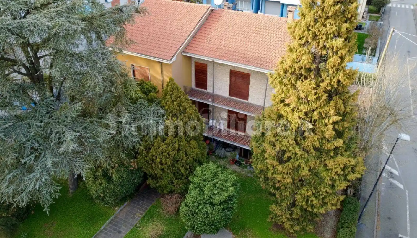 Villa in vendita a Fidenza